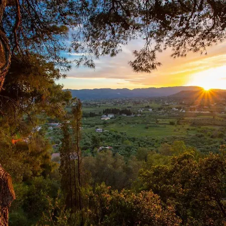 Boscheto Tria Agios Leon
