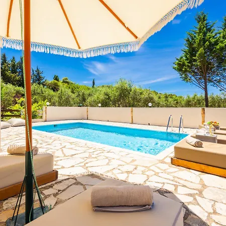 Boscheto Tria Villa Agios Leon
