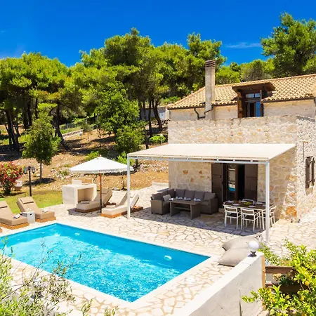 Boscheto Tria Villa *