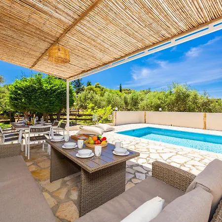 Villa Boscheto Tria Agios Leon