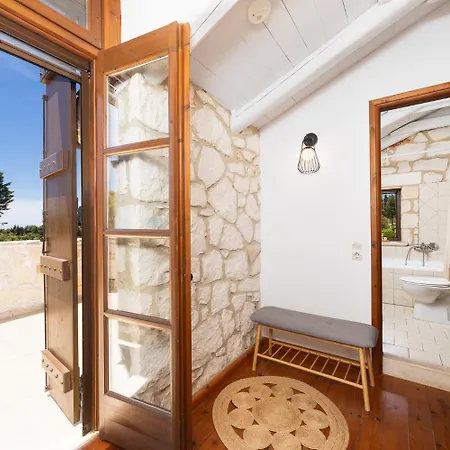 Villa Boscheto Tria Agios Leon