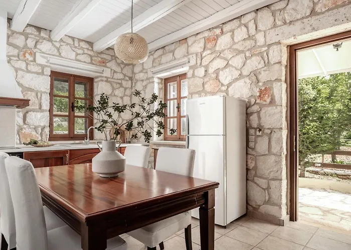 Boscheto Tria Villa